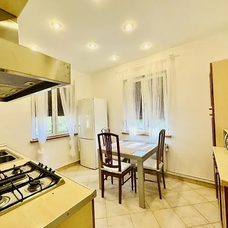 Square 1bdr Apartamento *